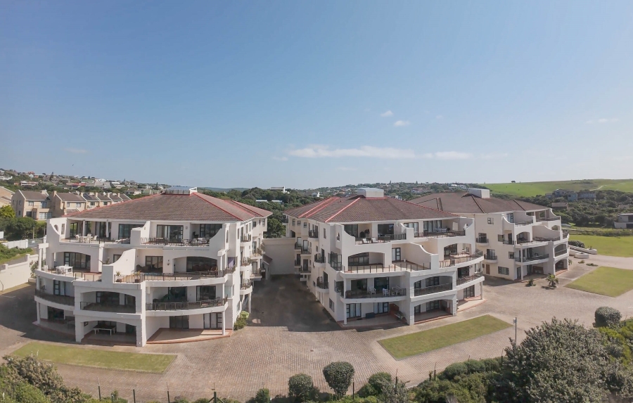 4 Bedroom Property for Sale in West Beach Eastern Cape